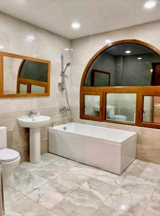 Bolnisi Elia Hotel Ngoại thất bức ảnh