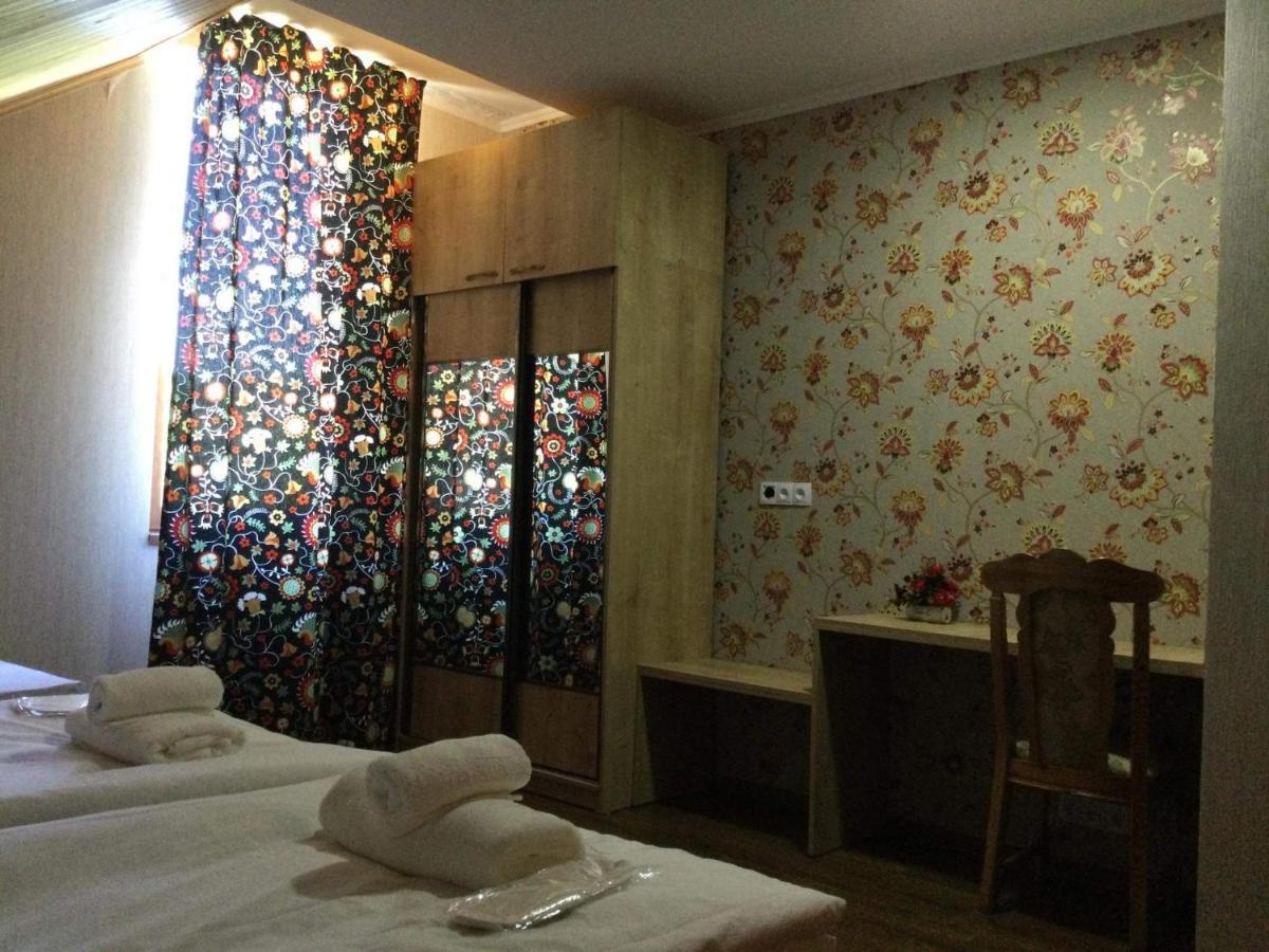 Bolnisi Elia Hotel Ngoại thất bức ảnh